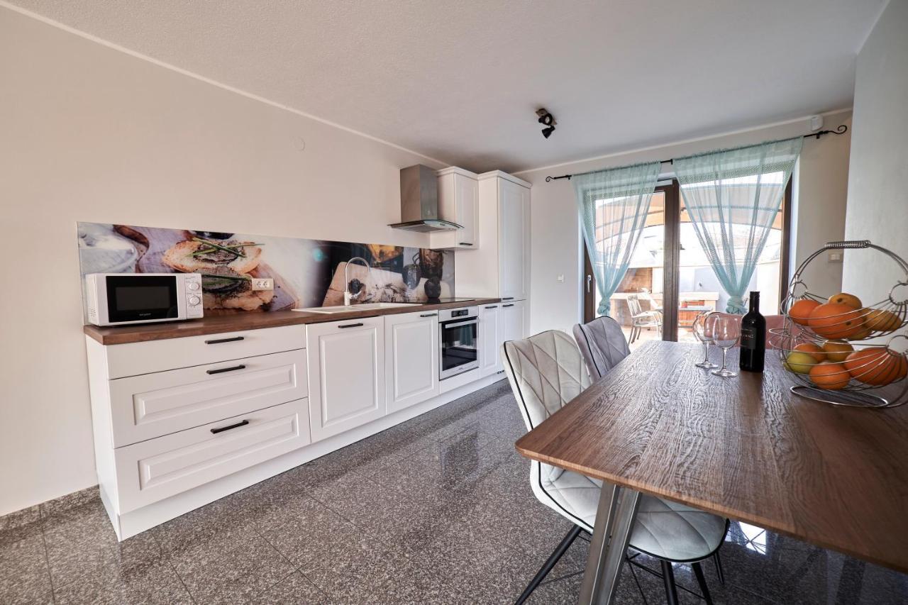 Haus Mila Villa Pavicini Kültér fotó