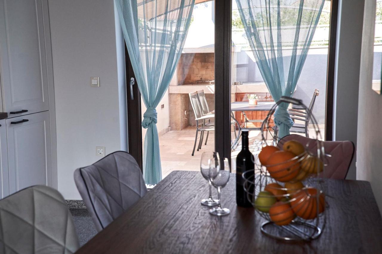 Haus Mila Villa Pavicini Kültér fotó